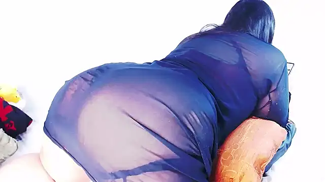 vivianepierss online show from December 2025 07:14:02 AM