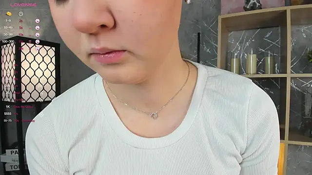 ElenoreReth online show from November 2025 03:07:01 AM