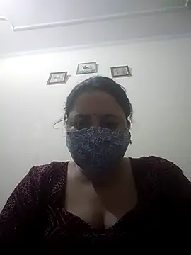 Snapshot of Cute-Purva chatting on October 2025 04:35:02 AM Cute-Purva online show from October 2025 04:35:02 AM