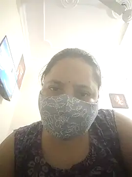 Snapshot of Cute-Purva chatting on November 2025 10:15:02 AM Cute-Purva online show from November 2025 10:15:02 AM