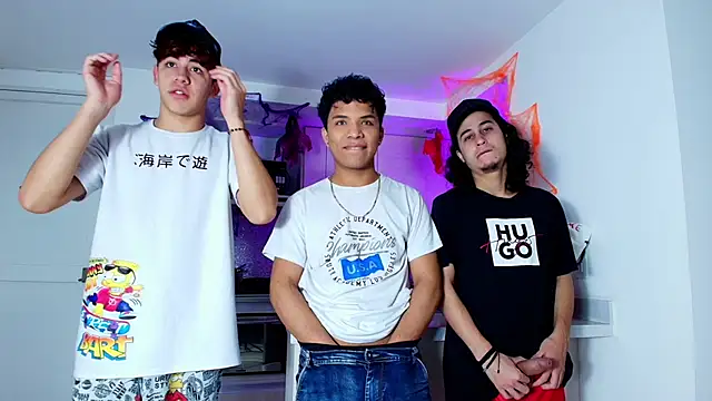 Snapshot of latin_naughty_boys chatting on October 2025 05:30:01 AM latin naughty boys online show from October 2025 05:30:01 AM