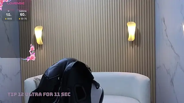 Skyler Gracee Tx online show from December 2025 03:15:02 AM