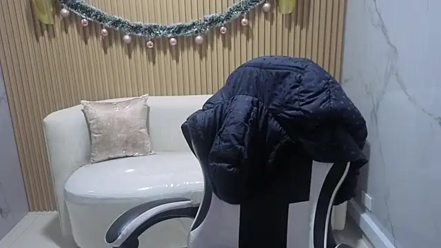 Skyler Gracee Tx online show from December 2025 03:01:02 AM