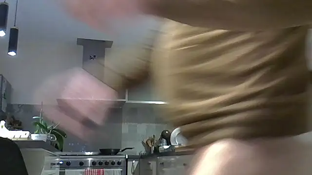 Roccobis online show from November 2025 06:00:02 PM