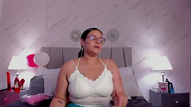 Michell Monet online show from January 2026 11:48:01 AM