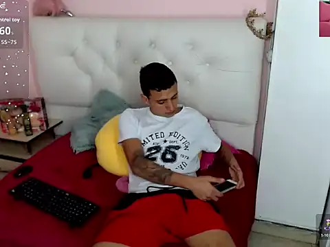 xx-kike-xx online show from October 2025 01:44:01 PM