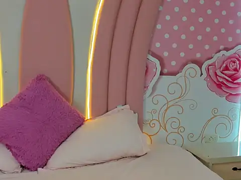 Snapshot of SofiaaBigBoobs chatting on December 2025 12:03:02 PM SofiaaBigBoobs online show from December 2025 12:03:02 PM