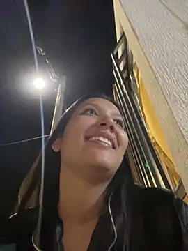 Snapshot of IsabellaJoness_ chatting on October 2025 12:11:01 AM IsabellaJoness online show from October 2025 12:11:01 AM