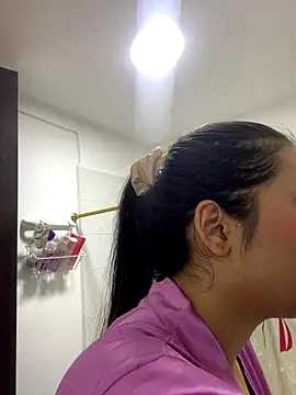 Snapshot of IsabellaJoness_ chatting on October 2025 12:16:01 PM IsabellaJoness online show from October 2025 12:16:01 PM