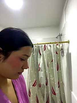 Snapshot of IsabellaJoness_ chatting on October 2025 10:11:02 AM IsabellaJoness online show from October 2025 10:11:02 AM