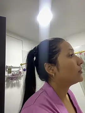 Snapshot of IsabellaJoness_ chatting on October 2025 10:08:01 AM IsabellaJoness online show from October 2025 10:08:01 AM