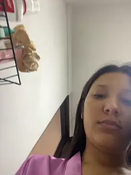 Snapshot of IsabellaJoness_ chatting on October 2025 11:03:01 AM IsabellaJoness online show from October 2025 11:03:01 AM