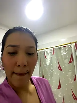 Snapshot of IsabellaJoness_ chatting on October 2025 10:50:01 AM IsabellaJoness online show from October 2025 10:50:01 AM