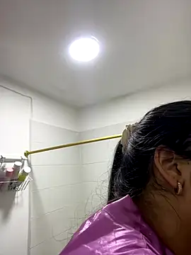 Snapshot of IsabellaJoness_ chatting on November 2025 11:10:01 AM IsabellaJoness online show from November 2025 11:10:01 AM