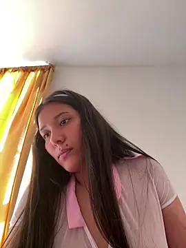 Snapshot of IsabellaJoness_ chatting on November 2025 12:27:02 PM IsabellaJoness online show from November 2025 12:27:02 PM