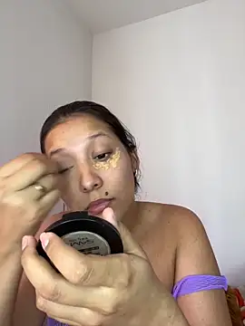 Snapshot of IsabellaJoness_ chatting on November 2025 08:08:01 PM IsabellaJoness online show from November 2025 08:08:01 PM