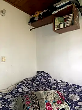 Snapshot of LucysoSweet chatting on October 2025 06:54:01 PM LucysoSweet online show from October 2025 06:54:01 PM