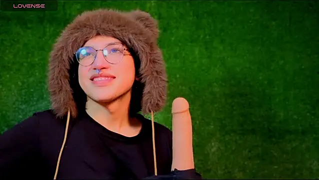 Snapshot of -BlueOpal- chatting on November 2025 07:19:01 PM -BlueOpal- online show from November 2025 07:19:01 PM