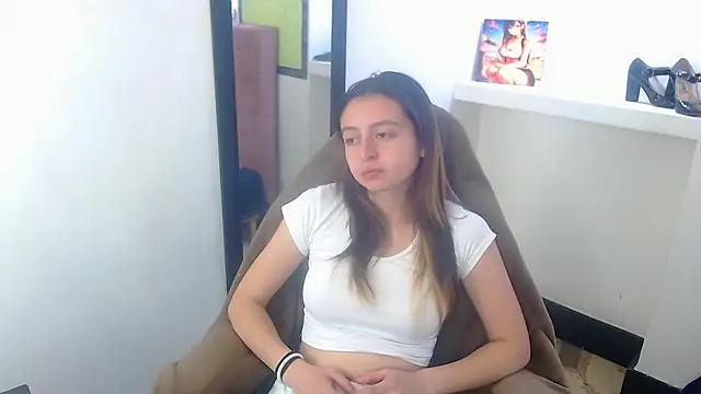 Snapshot of lala_clark chatting on November 2025 12:27:01 PM lala clark online show from November 2025 12:27:01 PM