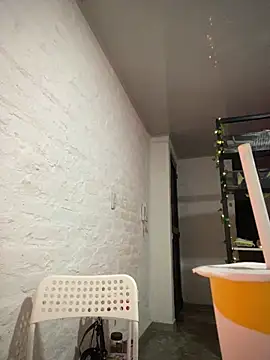 miiabrown18 online show from April 2026 01:28:02 AM