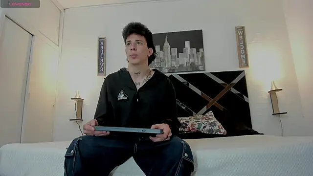 iammariano online show from November 2025 04:45:02 AM