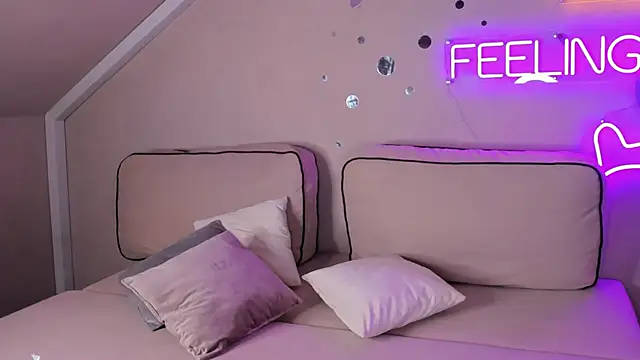 Berta Kelly online show from November 2025 01:06:02 AM