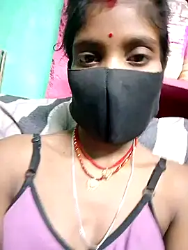 Snapshot of Cuty_kinjal chatting on October 2025 04:51:01 PM Cuty kinjal online show from October 2025 04:51:01 PM
