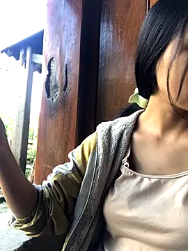 Mai lovely online show from October 2025 01:52:02 AM