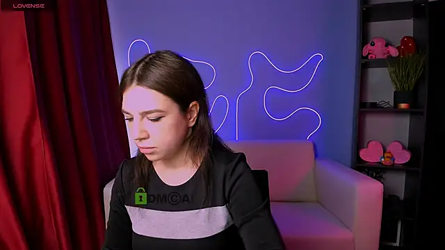 justcamila  online show from November 2025 10:38:01 AM