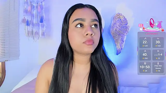 Snapshot of CharlottePetitte chatting on October 2025 08:27:02 PM CharlottePetitte online show from October 2025 08:27:02 PM
