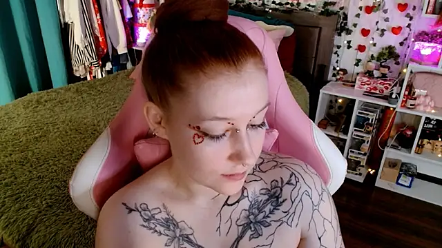 Ayla Hicks online show from March 2026 04:16:01 AM