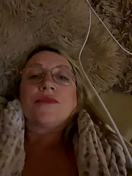 Littleangeleyes online show from October 2025 11:45:02 PM