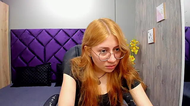 ChloeCampbell03 online show from October 2025 12:52:02 PM