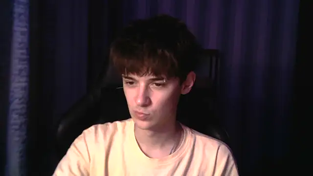 Hoot Dude  online show from December 2025 02:11:01 PM