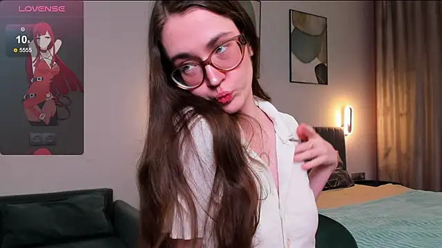 bellacatlovesmeat online show from October 2025 06:36:01 PM