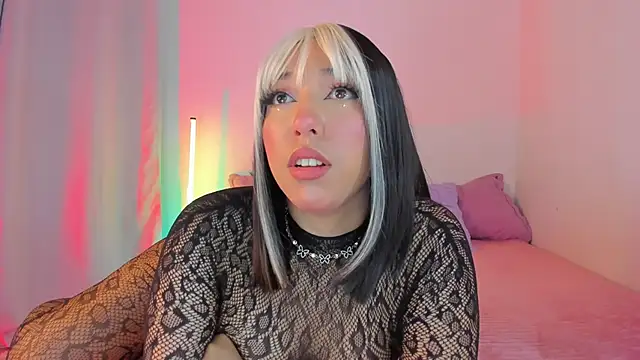 emily  walker online show from May 2026 11:56:01 PM
