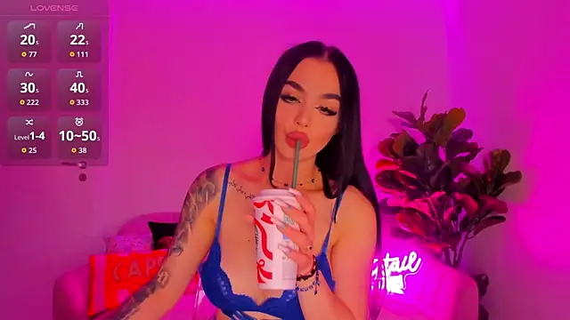 TiaBelle online show from November 2025 05:24:02 PM