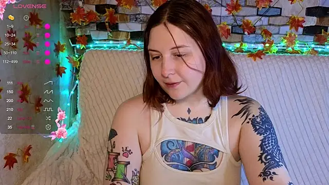 Belinda Starlight online show from November 2025 12:48:02 PM