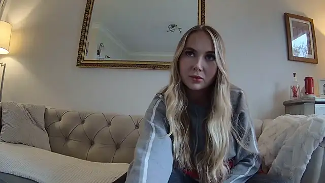 BarbieDolly x online show from October 2025 02:36:02 PM