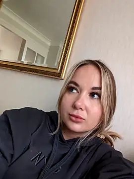 BarbieDolly x online show from October 2025 03:12:02 PM