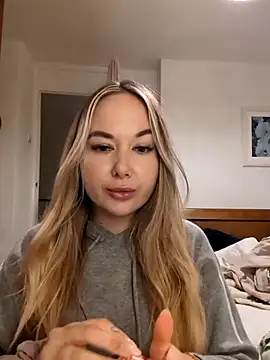 BarbieDolly x online show from November 2025 04:50:01 PM