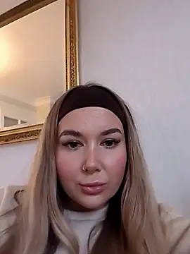 BarbieDolly x online show from November 2025 03:23:02 PM