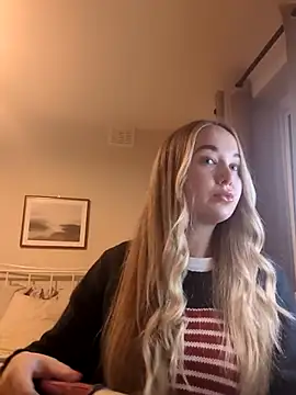 BarbieDolly x online show from November 2025 04:51:01 PM