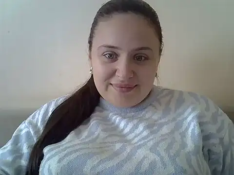 Snapshot of Fayronis chatting on October 2025 09:05:02 AM Fayronis online show from October 2025 09:05:02 AM