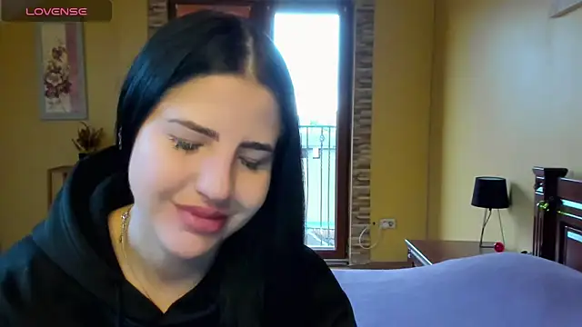 Malibu J online show from October 2025 07:56:01 AM