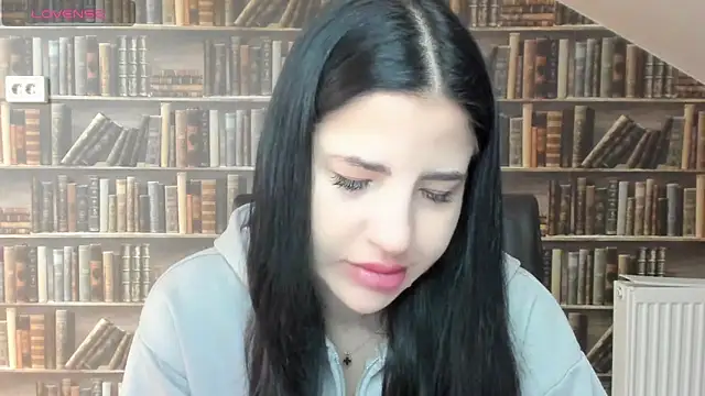 Malibu J online show from November 2025 08:36:02 AM