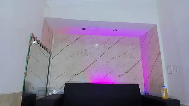 ALEX MILLER25 online show from December 2025 11:09:02 PM