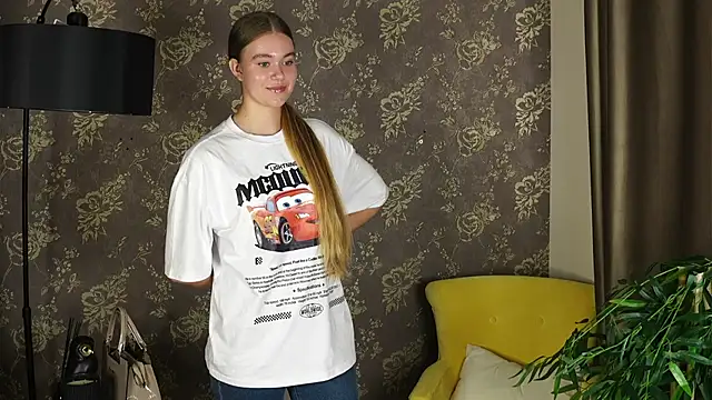 Snapshot of NgocChicas chatting on October 2025 02:12:02 PM NgocChicas online show from October 2025 02:12:02 PM