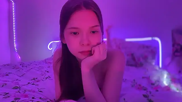 Snapshot of CandysRose chatting on October 2025 05:34:01 PM CandysRose online show from October 2025 05:34:01 PM