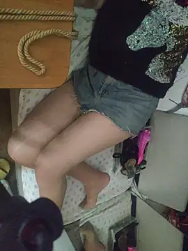 Snapshot of LilithsEve chatting on November 2025 12:09:01 AM LilithsEve online show from November 2025 12:09:01 AM